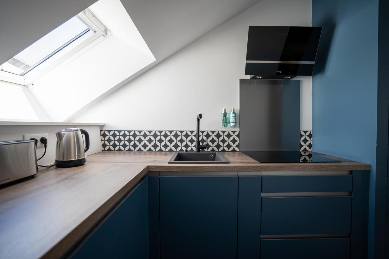 Apartment Krafft, Centre Ville, Climatise, Baignoire Double - La Cle Des Sacres Reims